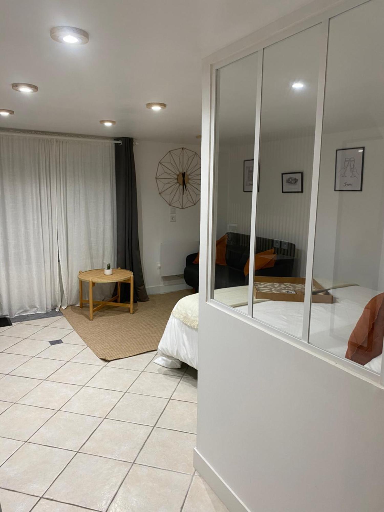 Appart Studio Rdc De Maison Avec Exterieur Proche Reims Tinqueux Kültér fotó